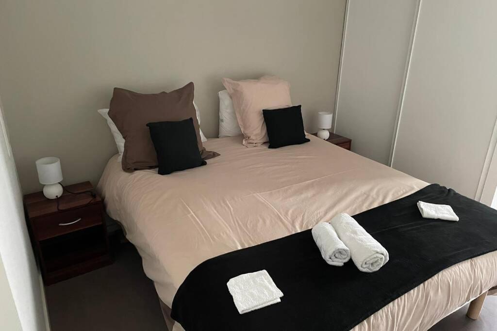 Logement Entier 33 M2 A Pau Luaran gambar